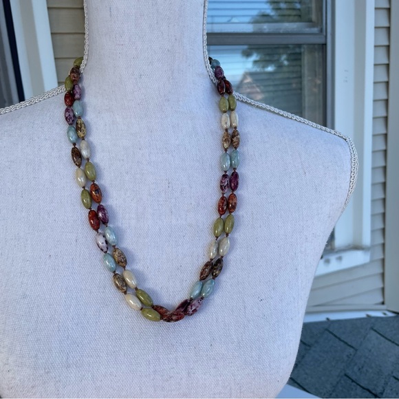 Multicolor Beaded Necklace - Picture 3 of 9